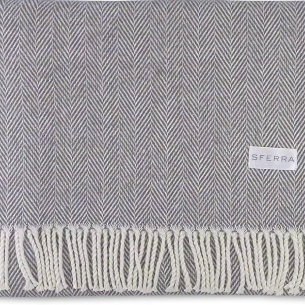 SFERRA Gray and White Woven Throw/Blanket with Fringe NWOT